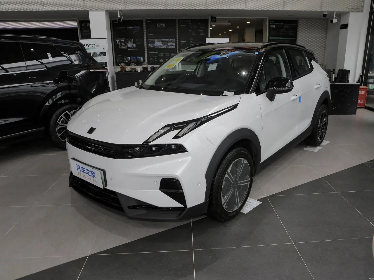 Lynk & Co 06 EM-P 2025 — купить в Минске