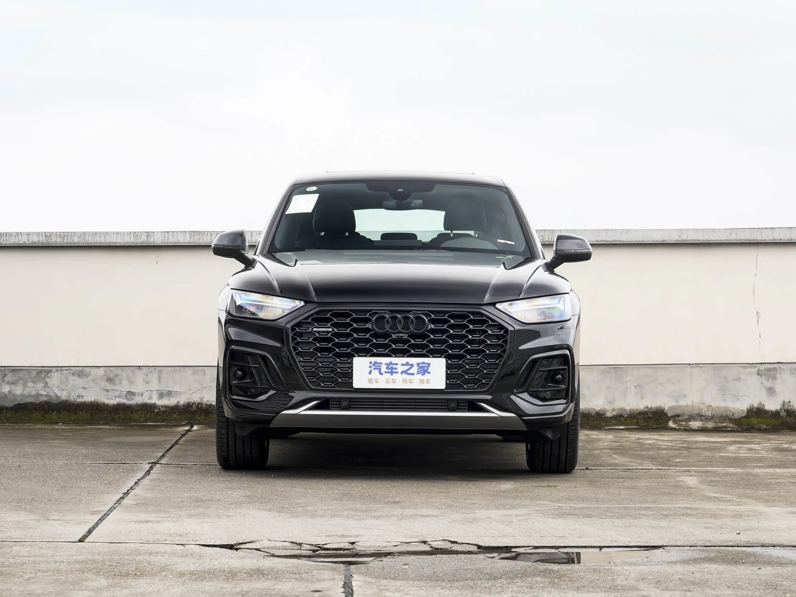 Audi Q5L Sportback 2025 — купить в Минске