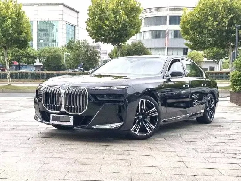 BMW 740Li 2026 — купить в Минске