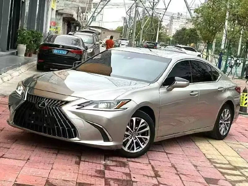 Lexus ES200 2023 — купить в Минске
