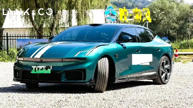 Lynk & Co 10 EV 2026 — купить в Минске