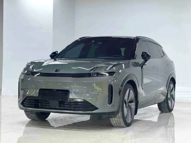 Lynk & Co 08 2023 — купить в Минске
