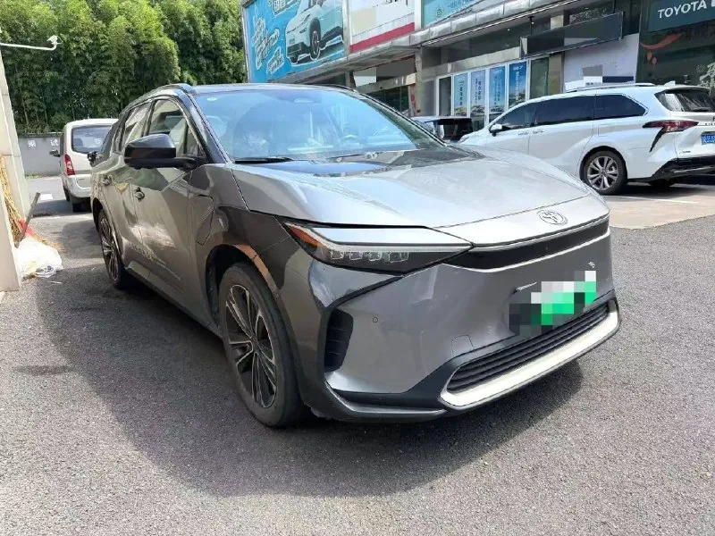 Toyota bZ4X 2022 — купить в Минске